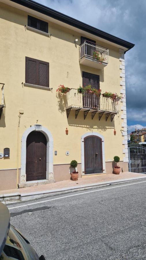 Core A Core Rooms Santo Stefano del Sole Εξωτερικό φωτογραφία